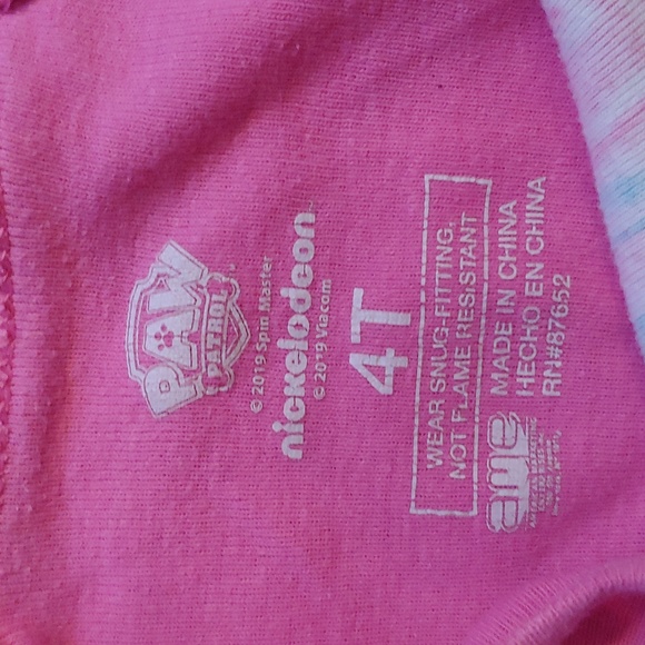 Paw Patrol pajama set, 4T, cute heart print on pant bottoms💛💙 - Picture 4 of 5